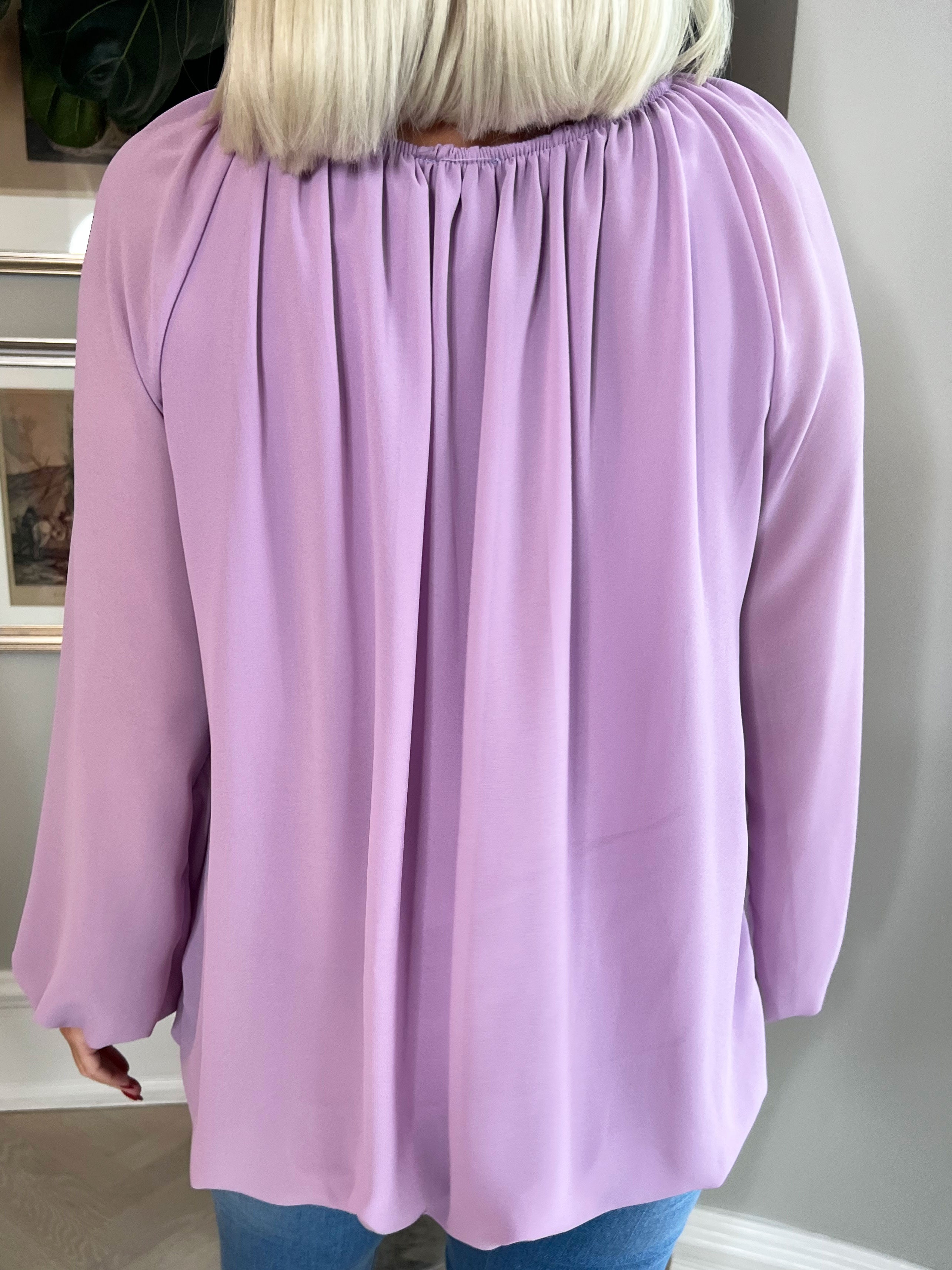 Ellen - Enkel tunika med elastik udskæring